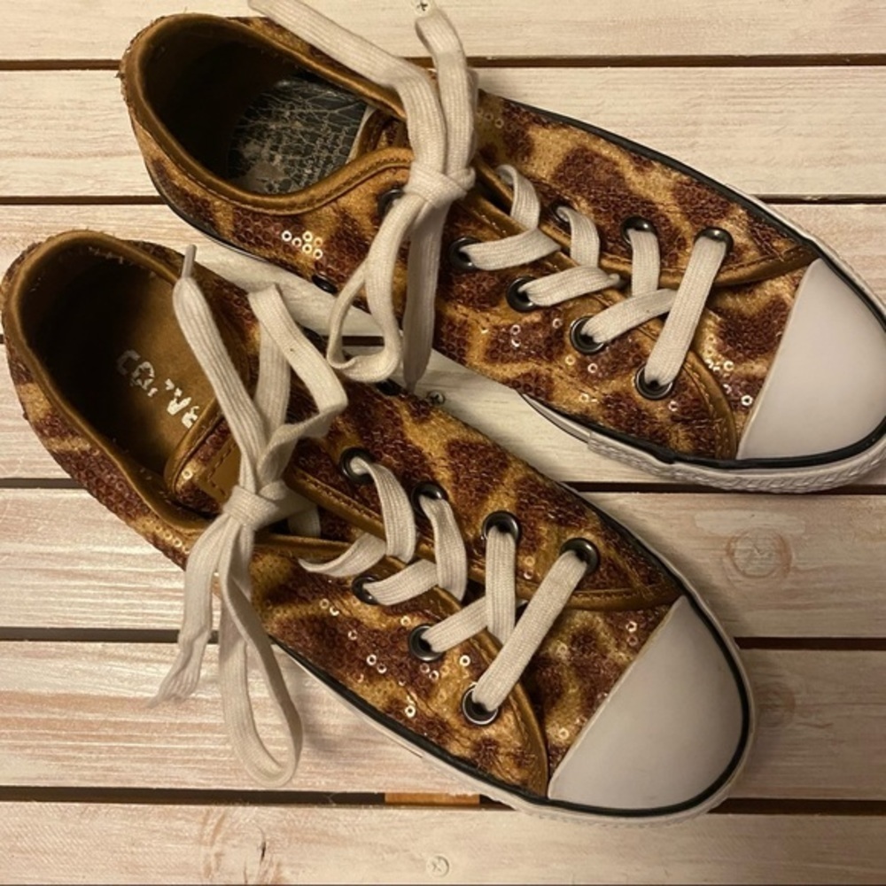 Converse Sequin Giraffe Print Shoes men 4 women 6